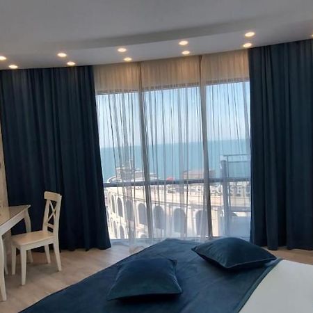 באטומי Elite Apartment In Orbi Sea Tower מראה חיצוני תמונה