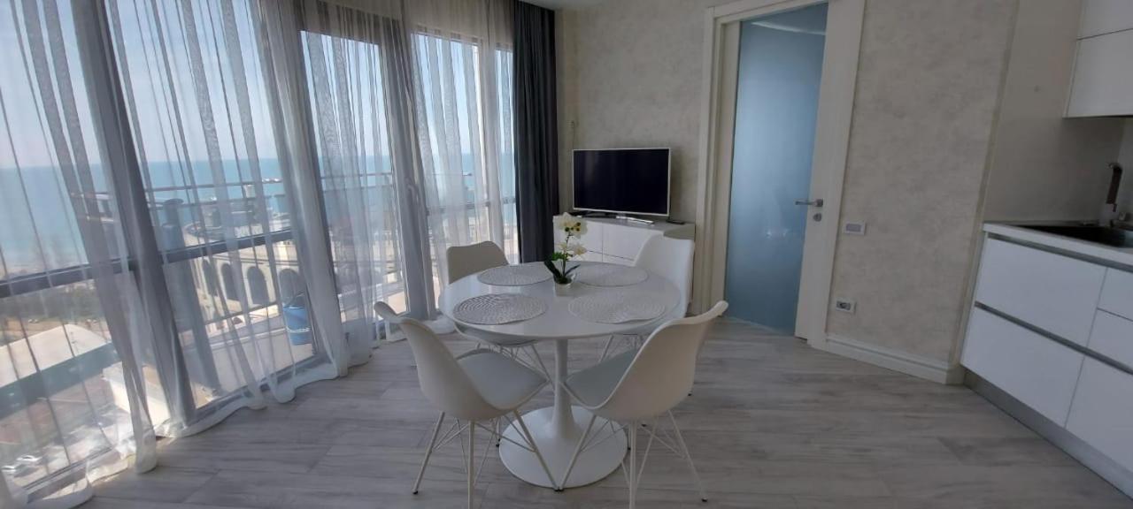 באטומי Elite Apartment In Orbi Sea Tower מראה חיצוני תמונה