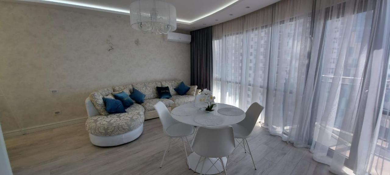 באטומי Elite Apartment In Orbi Sea Tower מראה חיצוני תמונה